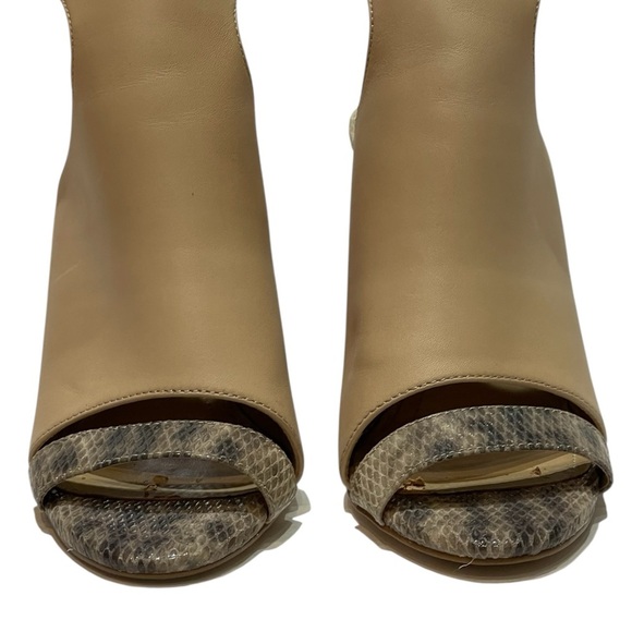 BCBGeneration MALCOLM TAN-SNAKESKIN ANKLE STRAP OPEN TOE HEELS SZ 7.5 MED - Picture 6 of 16